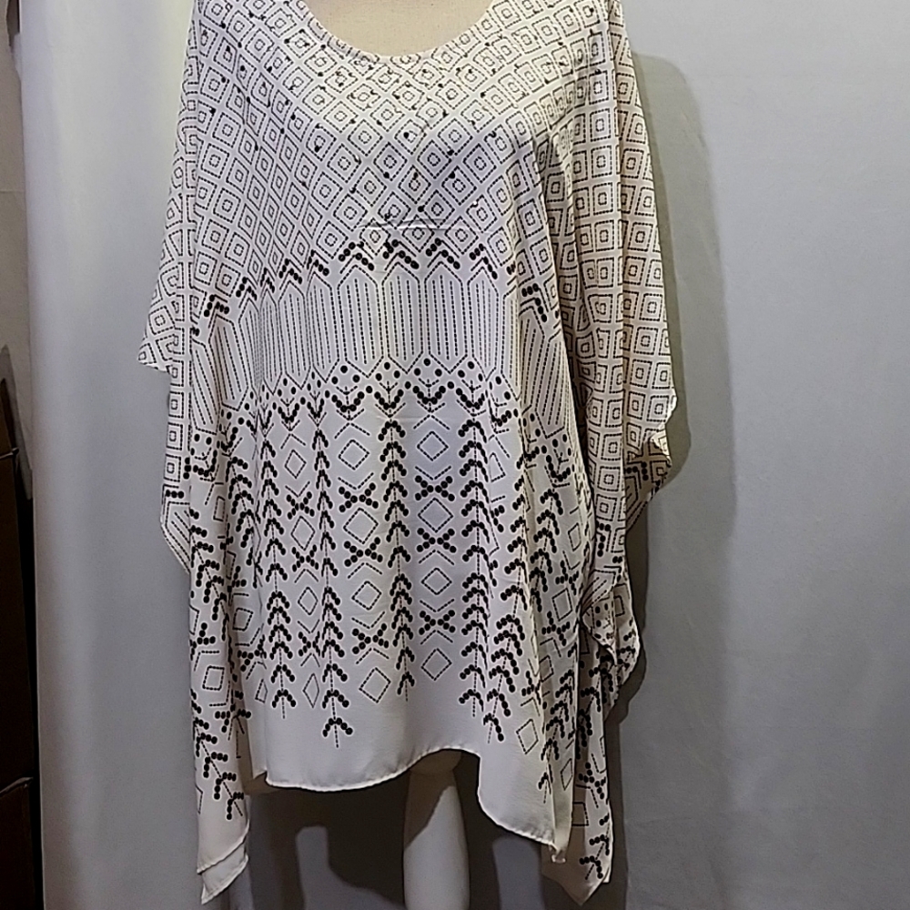 Women's EUC Plus Lightweight Poncho Size Ox/1X